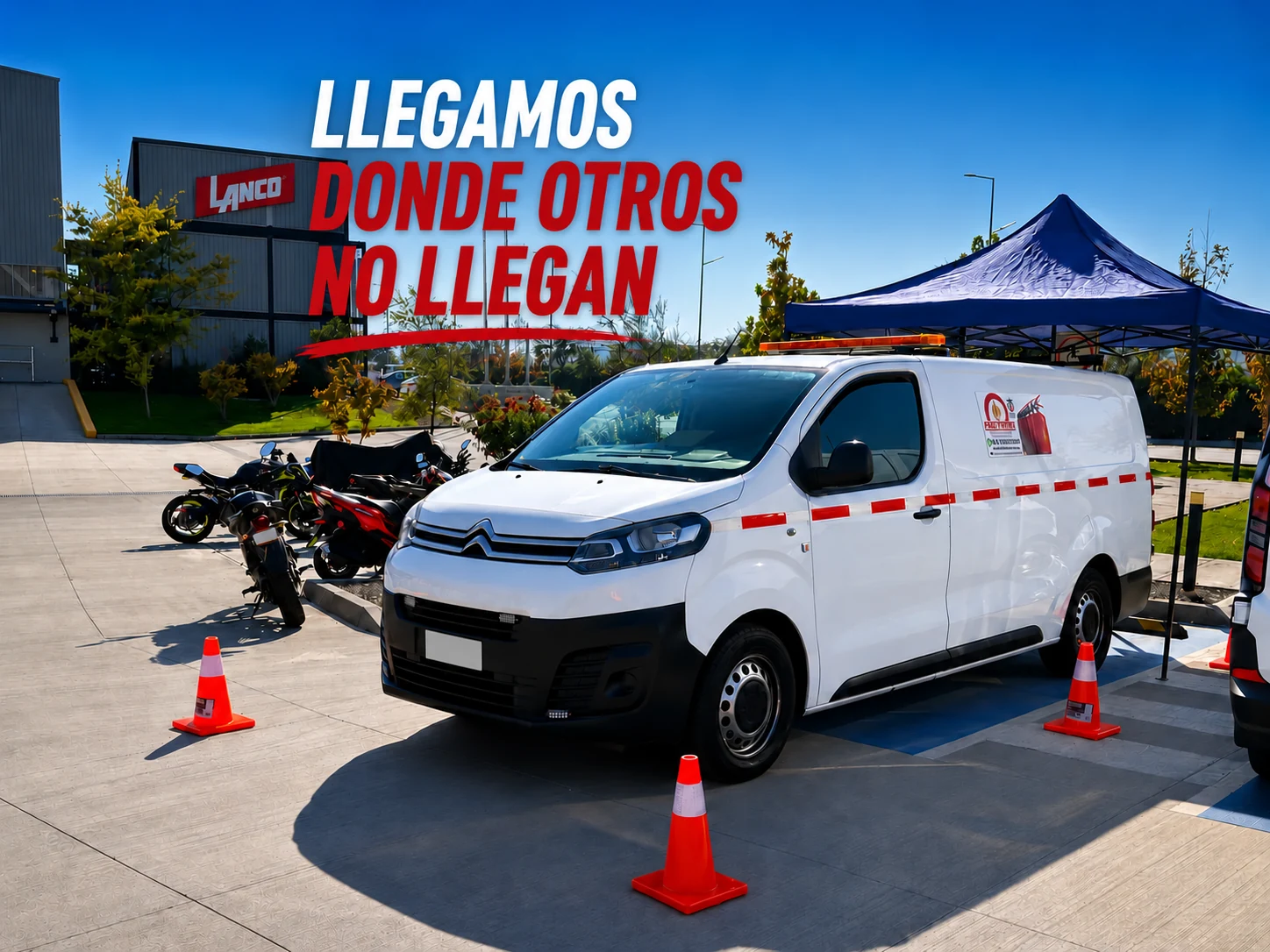 Vehículo de servicio técnico de PROTECCIN en terreno, con patente oculta